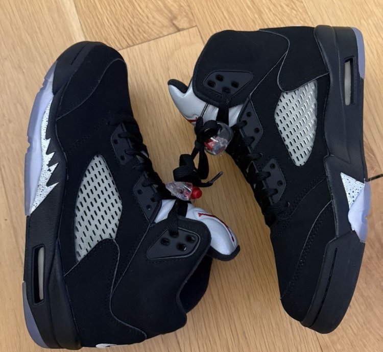 Air Jordan 5 Metallic 2016