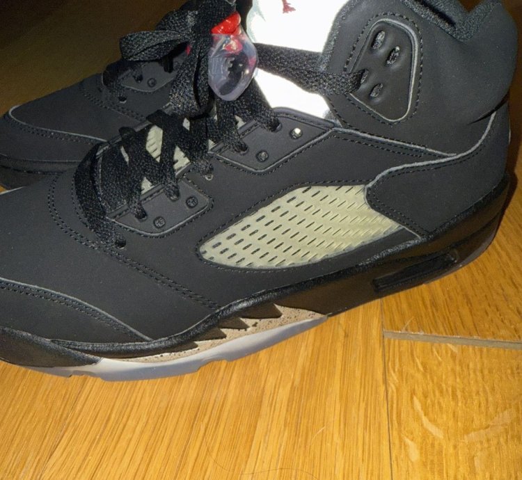 Air Jordan 5 Metallic 2016
