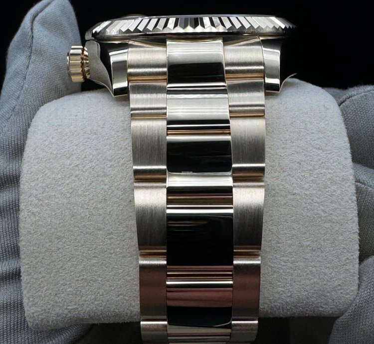 Rolex Sky-dweller Champagne Dial Unworn
