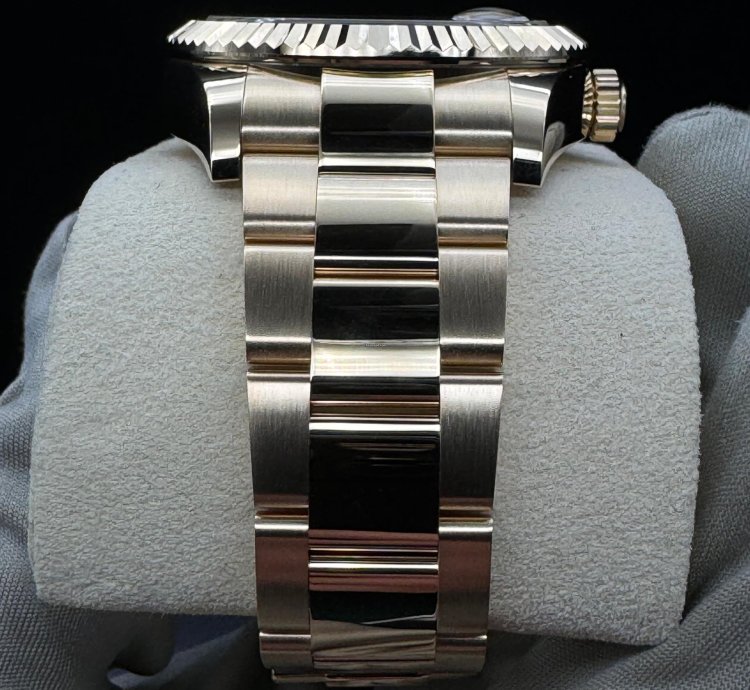 Rolex Sky-dweller Champagne Dial Unworn