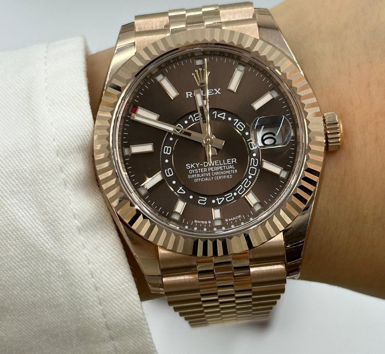 Rolex Sky-dweller Choc Jub