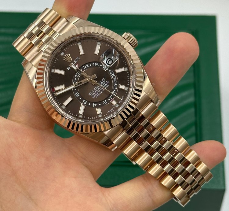 Rolex Sky-dweller Choc Jub
