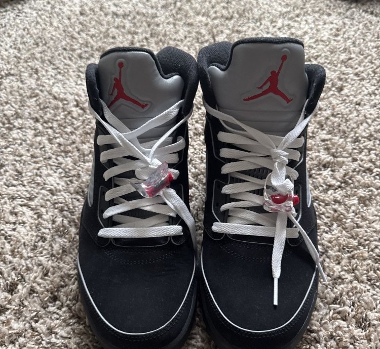 Air Jordan Black Metallic 2025