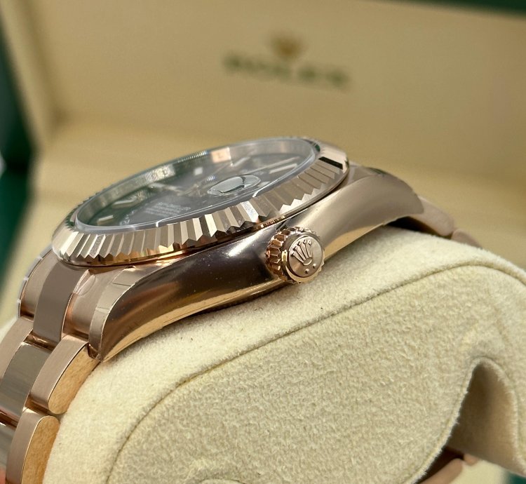 Rolex Sky-dweller Choc Oys