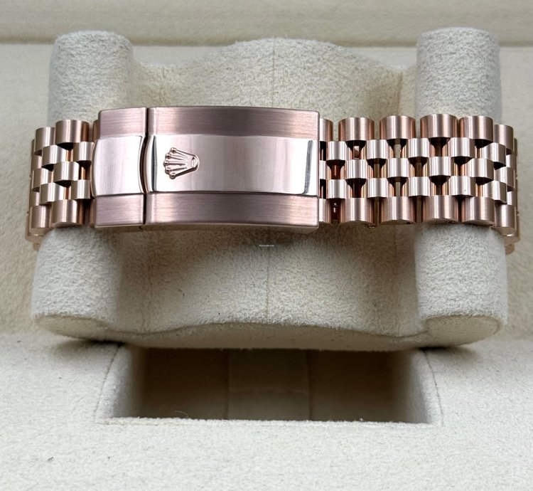 Rolex Sky-dweller Chocolate Dial Rose Gold Jubilee Bracelet 336935 Unworn 2024