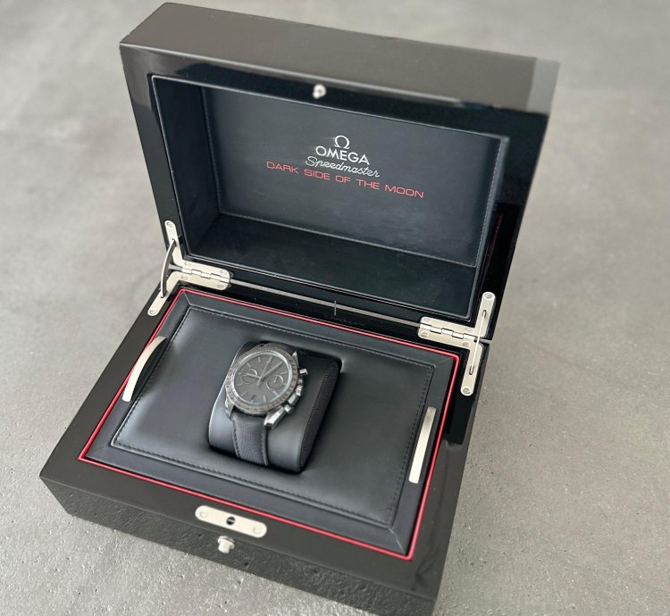 Omega Speedmaster 311 92 44 51 01 005