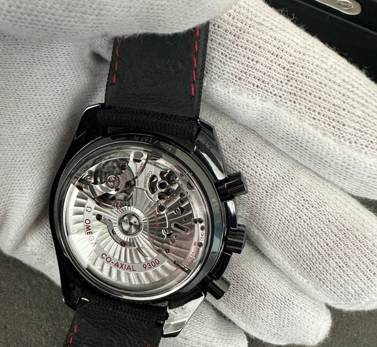 Omega Speedmaster 311 92 44 51 01 005