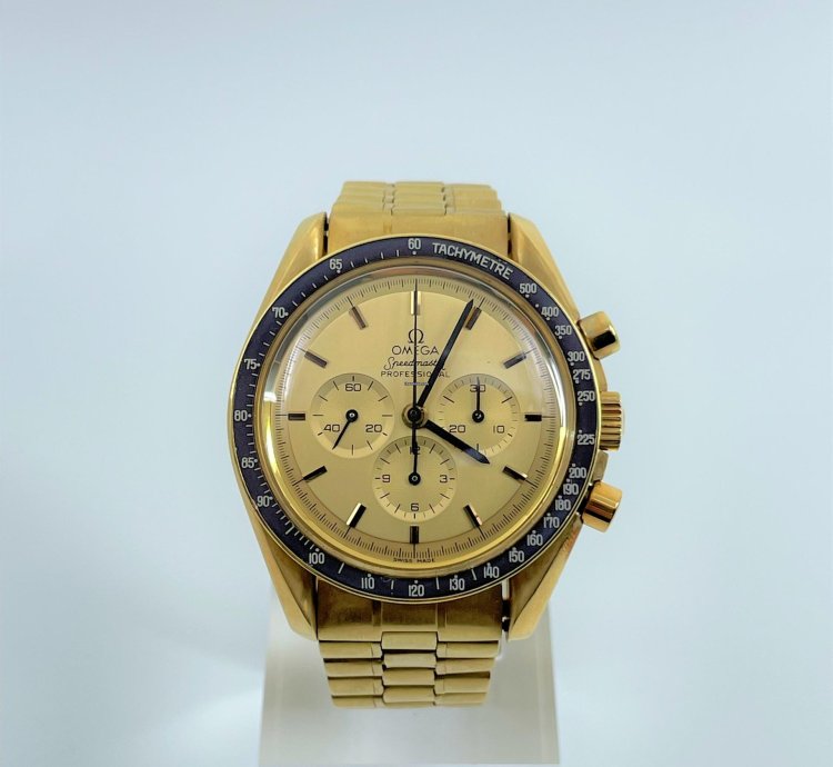 Omega Speedmaster 345 0802 Speedmaster Apollo Xi 18k Yellow Gold Chronograph box Archive