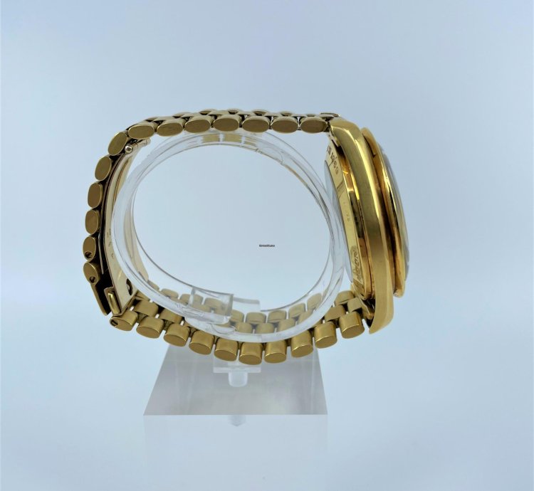 Omega Speedmaster 345 0802 Speedmaster Apollo Xi 18k Yellow Gold Chronograph box Archive
