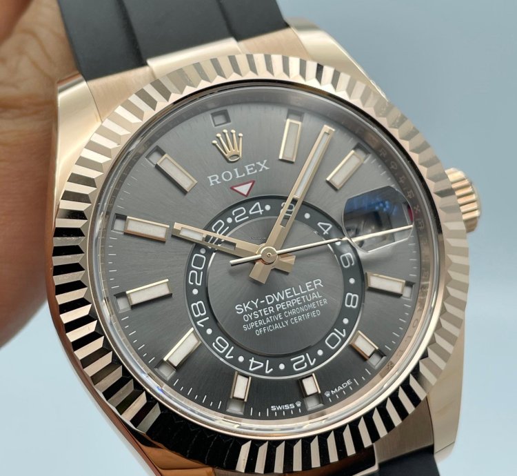Rolex Sky-dweller Everose Gold Oysterflex Grey 2025