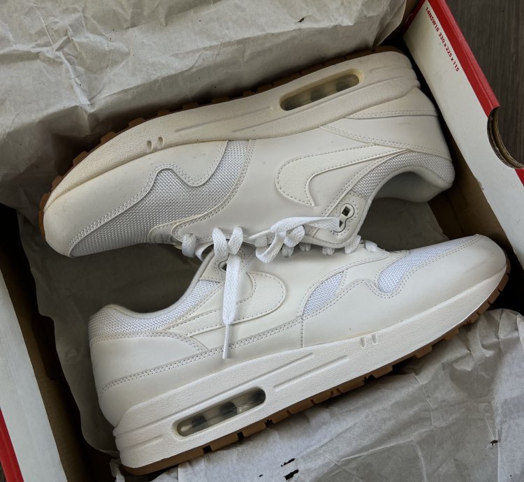 Air Max 1 White Gum