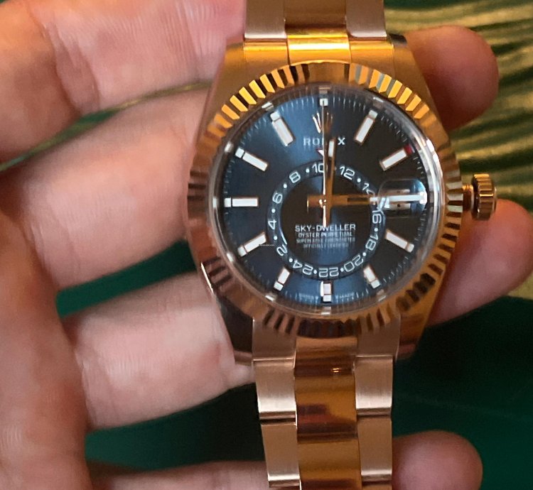 Rolex Sky-dweller Full Set - Unworn