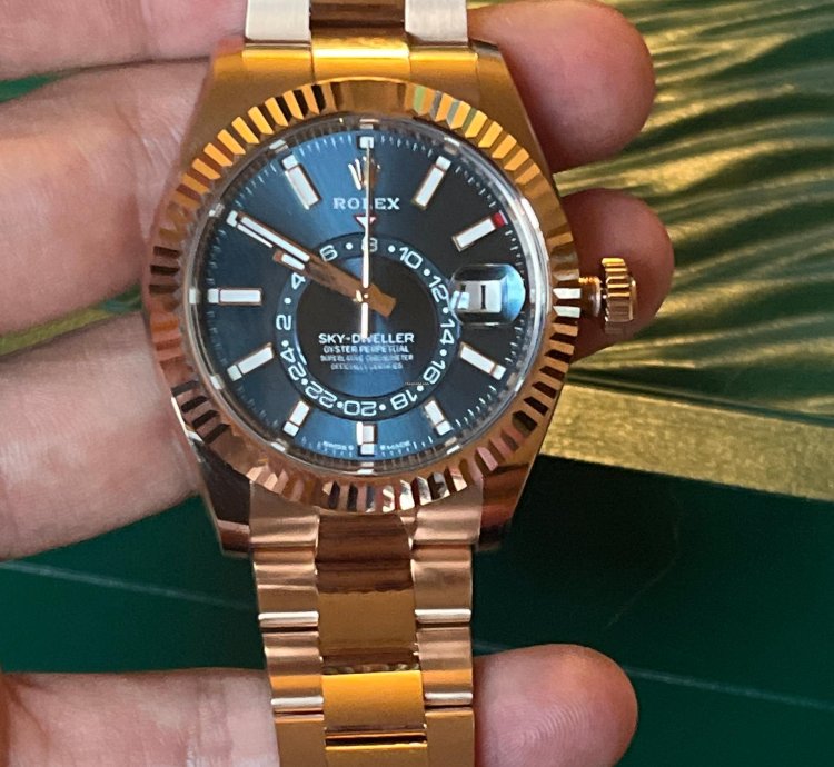 Rolex Sky-dweller Full Set - Unworn