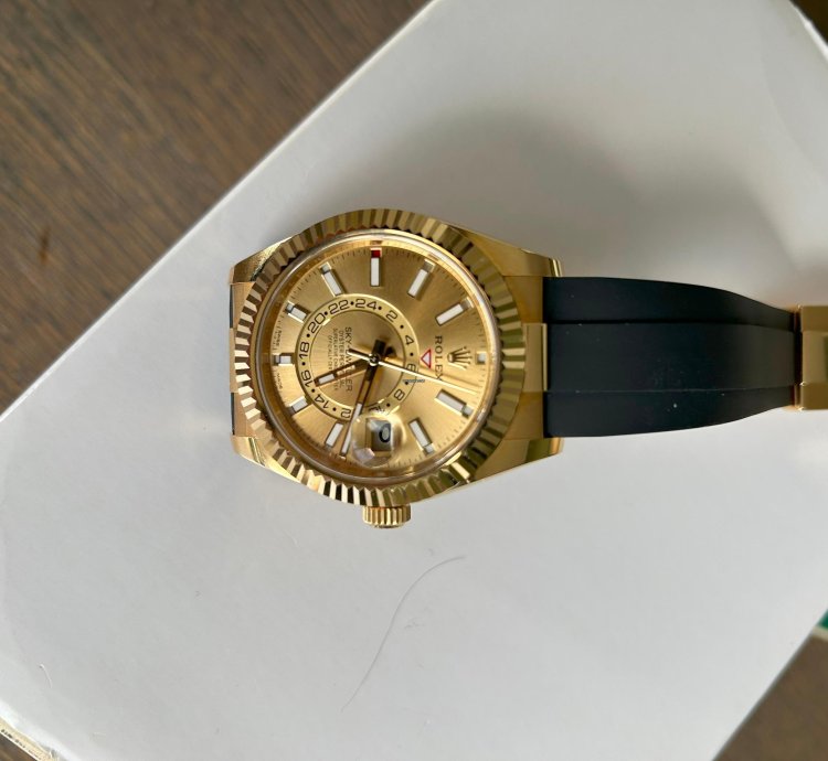 Rolex Sky-dweller Full Set Boite Papier Tat Neuf