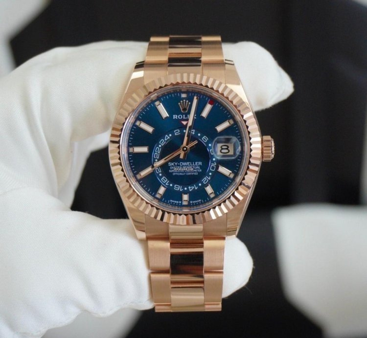 Rolex Sky-dweller Full Set Box Papers Manuals