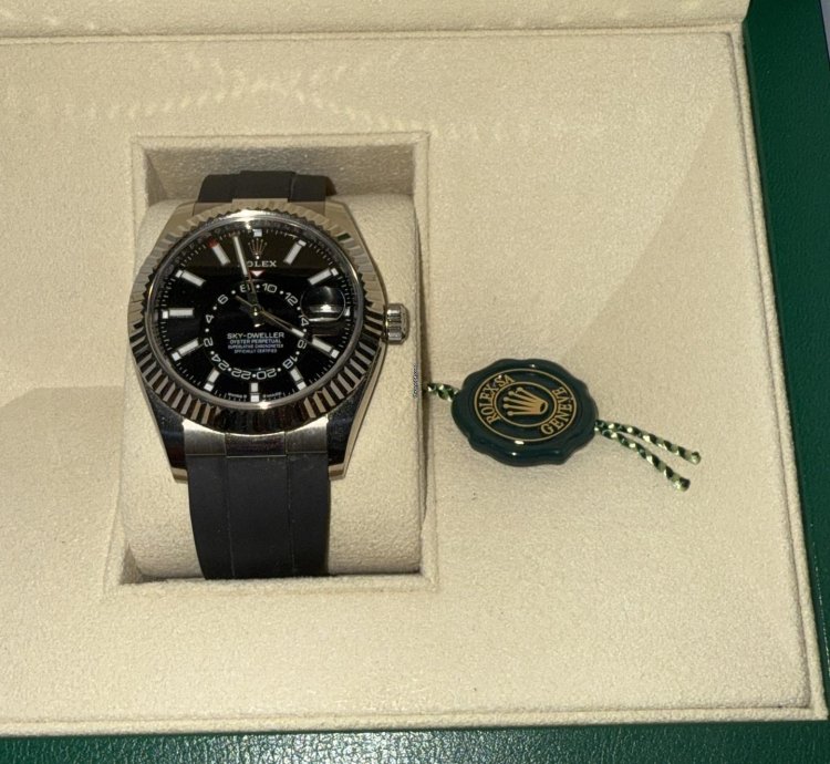Rolex Sky-dweller Full Set Inclusive Invoice