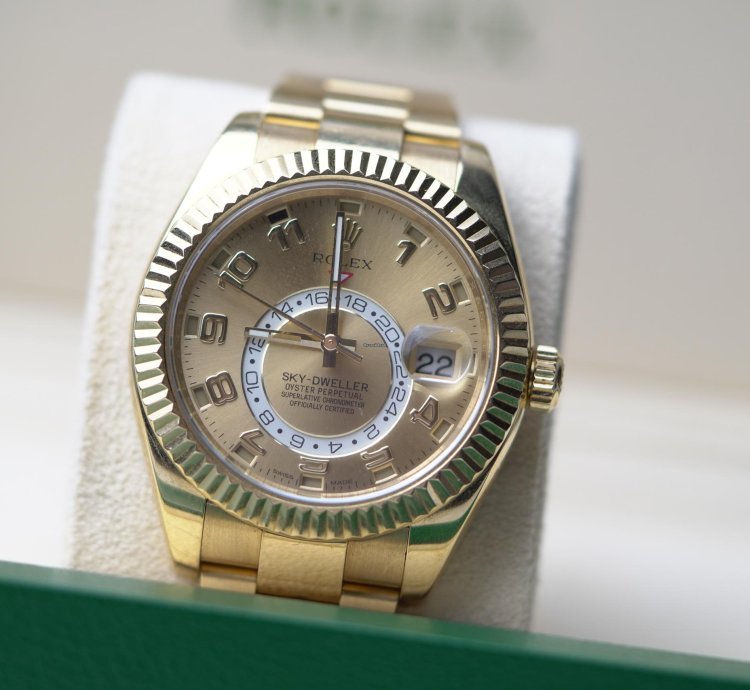 Rolex Sky-dweller Gold Fluted Bezel 42mm Gold Dial Oyster