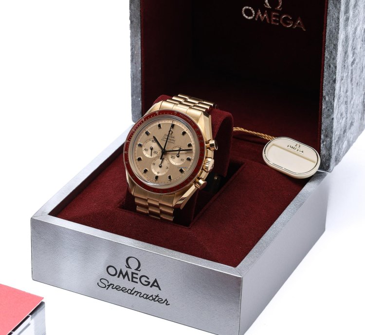 Omega Speedmaster Apollo