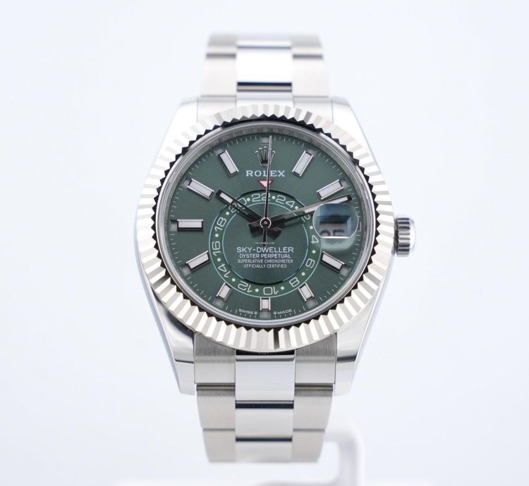 Rolex Sky-dweller Green Dial - Unworn - Box Papers 336934 2025