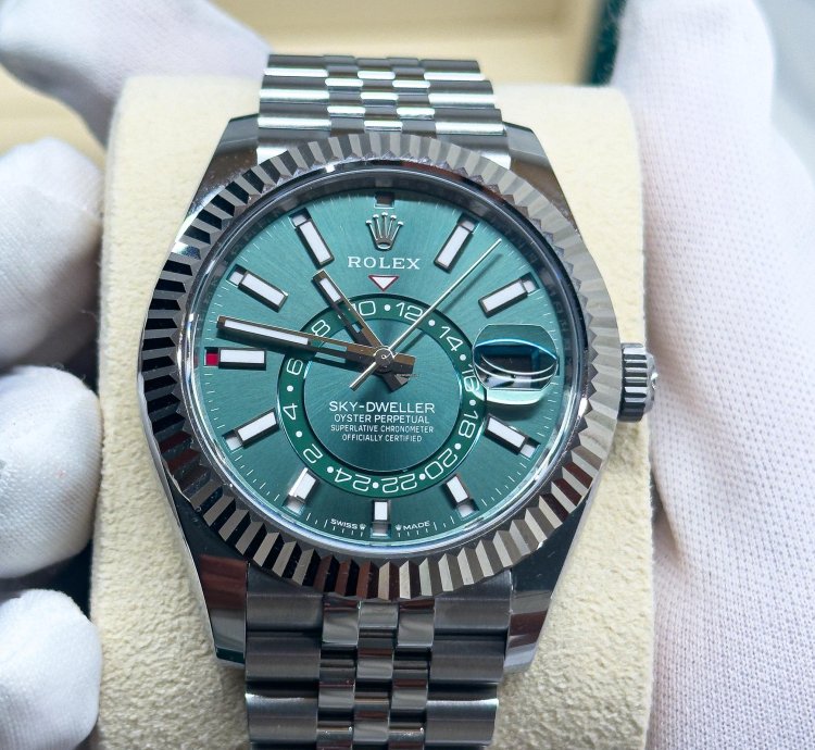 Rolex Sky-dweller Green Dial 2024