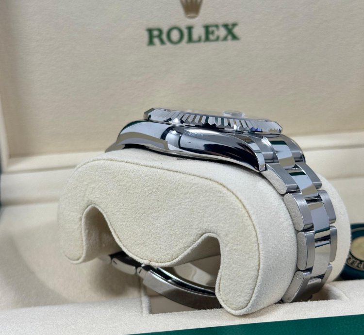 Rolex Sky-dweller Green Dial 336934 Oyster Bracelet New 2023