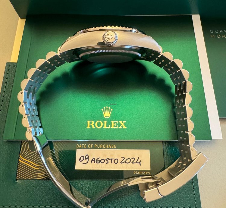 Rolex Sky-dweller Green Dial Full Set New Agosto 2024