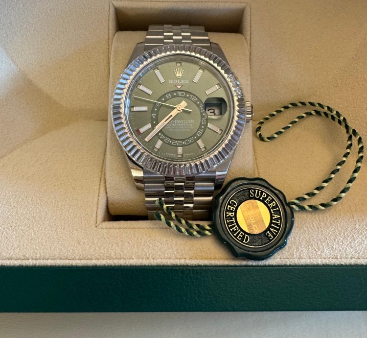 Rolex Sky-dweller Green Dial Full Set New Agosto 2024