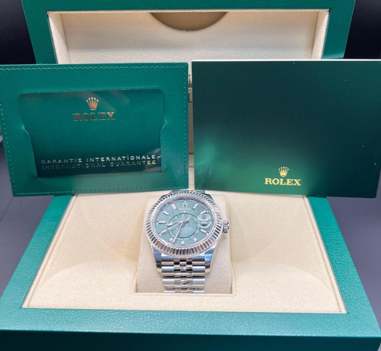 Rolex Sky-dweller Green Dial Jubilee