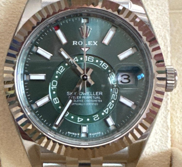 Rolex Sky-dweller Green Dial Jubilee