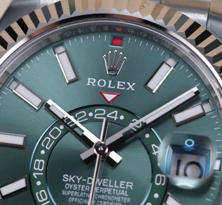 Rolex Sky-dweller Green Dial New Complete 42mm Jubilee Fluted Bezel Steel White Gold 336934