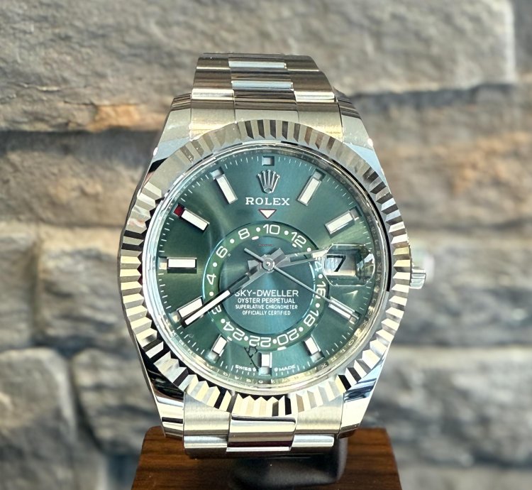 Rolex Sky-dweller Green Dial New Ungetragen 2025