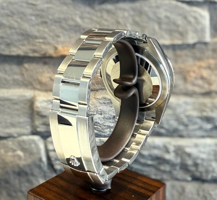 Rolex Sky-dweller Green Dial New Ungetragen 2025