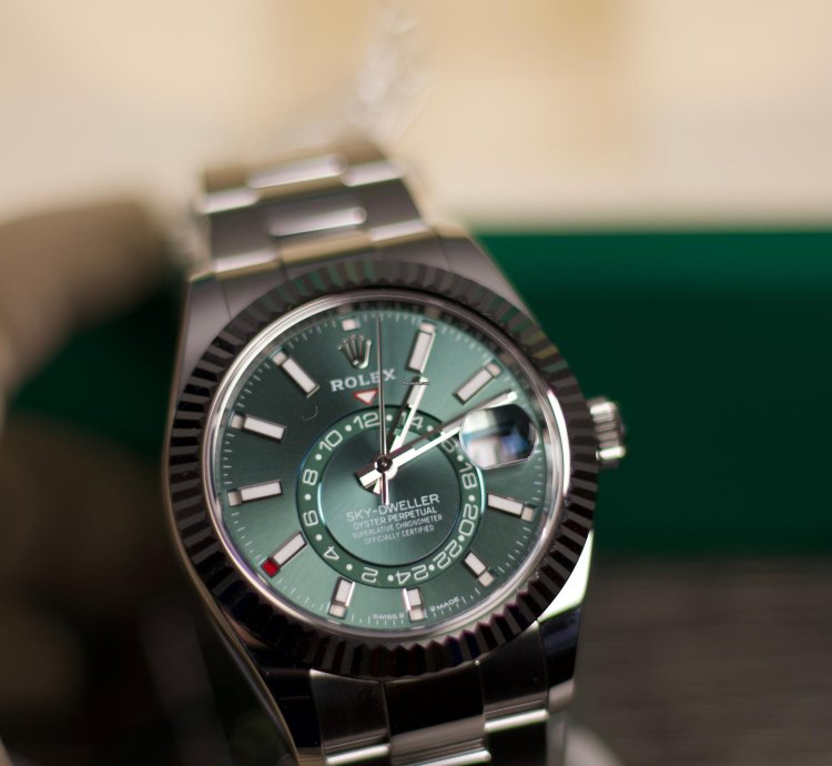 Rolex Sky-dweller Green Dial Oyster