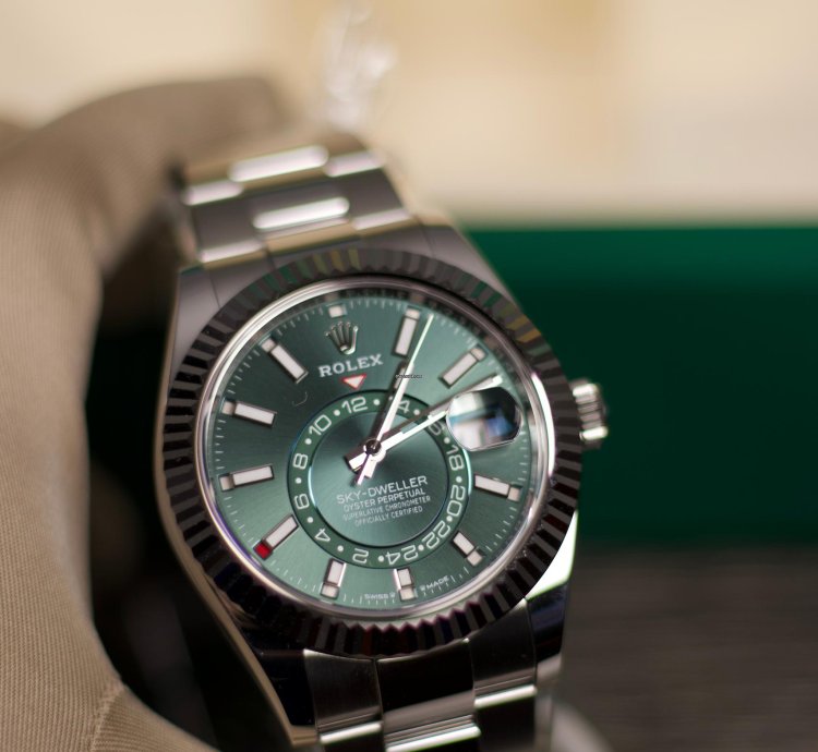 Rolex Sky-dweller Green Dial Oyster