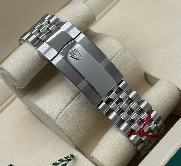 Rolex Sky-dweller Green Mint Dial - Ref 336934 - New 2025