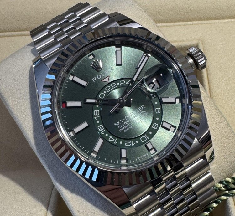 Rolex Sky-dweller Green New Full Set 11 2024