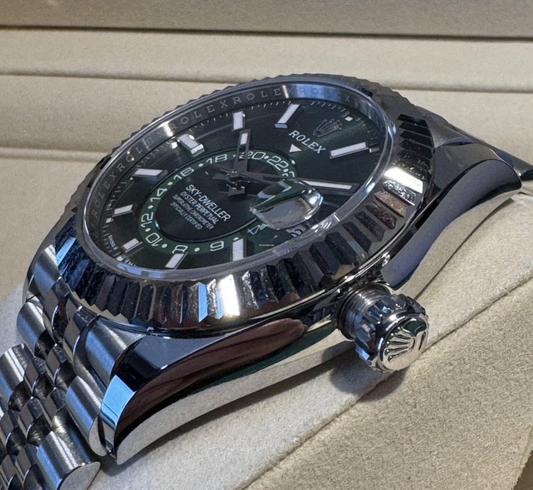 Rolex Sky-dweller Green New Full Set 11 2024