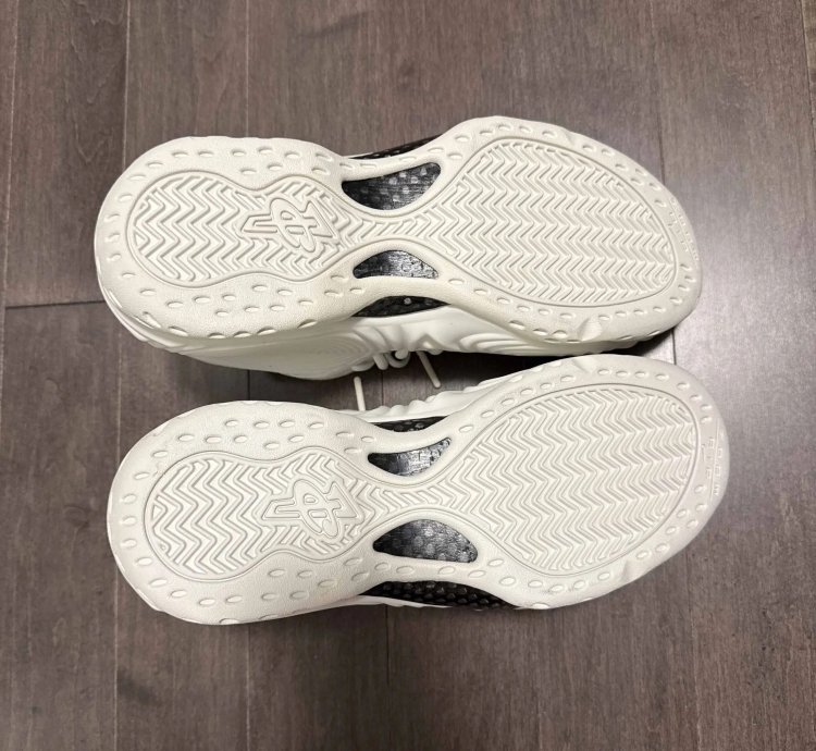 Comme Des Gar Ons Homme Plus Air Foamposite One White