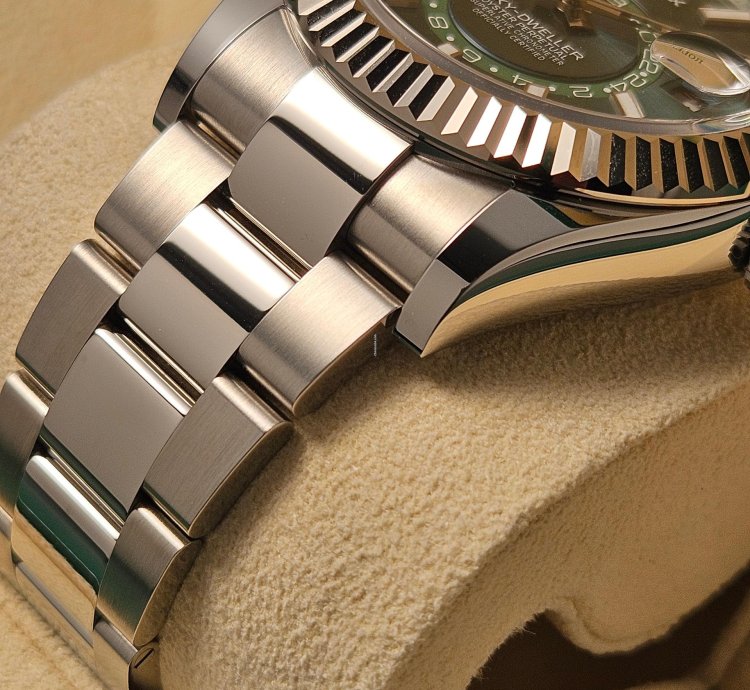 Rolex Sky-dweller Green New Fullset 08 2024 Eu Caseback Sticker