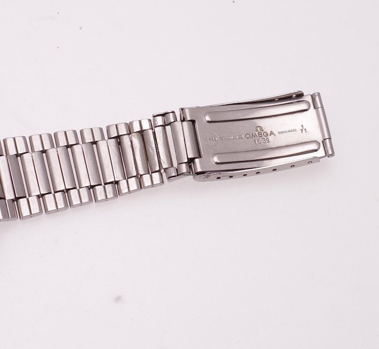 Omega Speedmaster British Military St 142 022 Naafi 1970