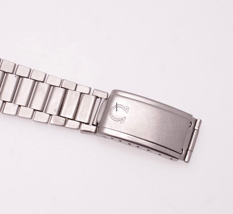 Omega Speedmaster British Military St 142 022 Naafi 1970