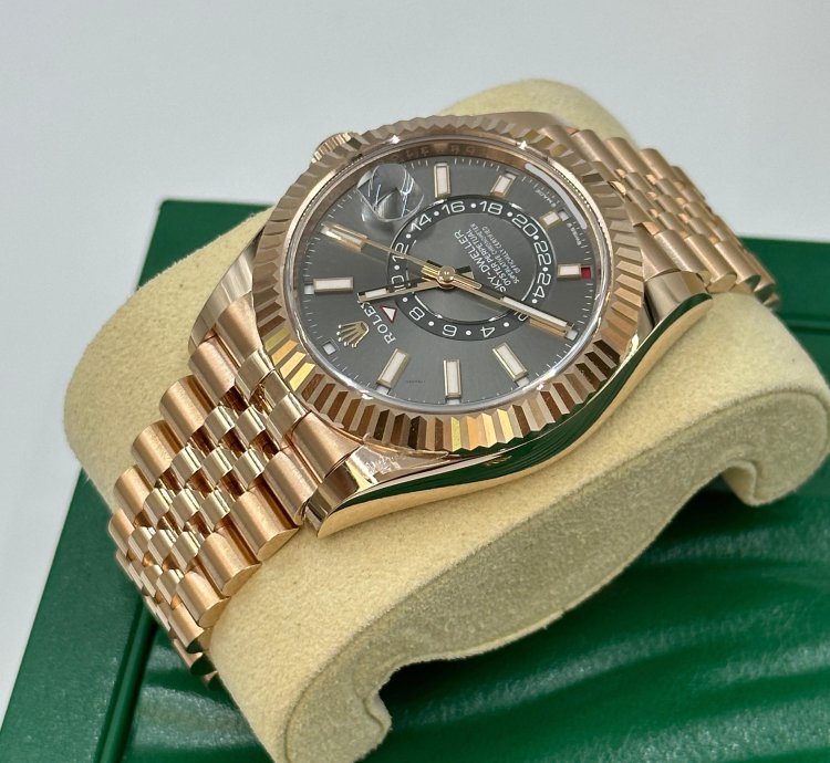 Rolex Sky-dweller Grey Jub