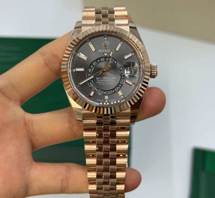 Rolex Sky-dweller Grey Jub