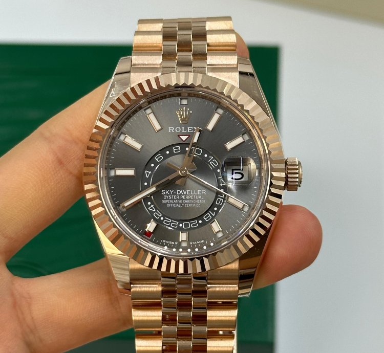 Rolex Sky-dweller Grey Jub