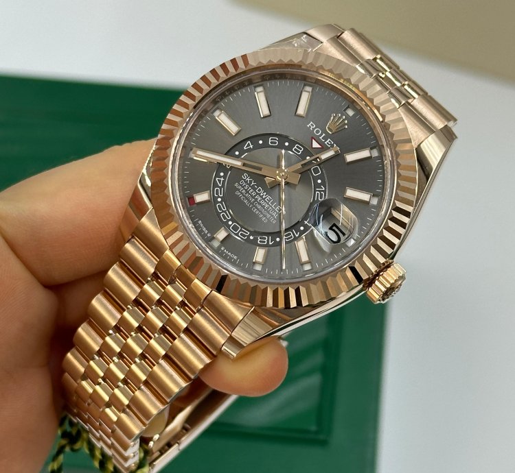 Rolex Sky-dweller Grey Jub