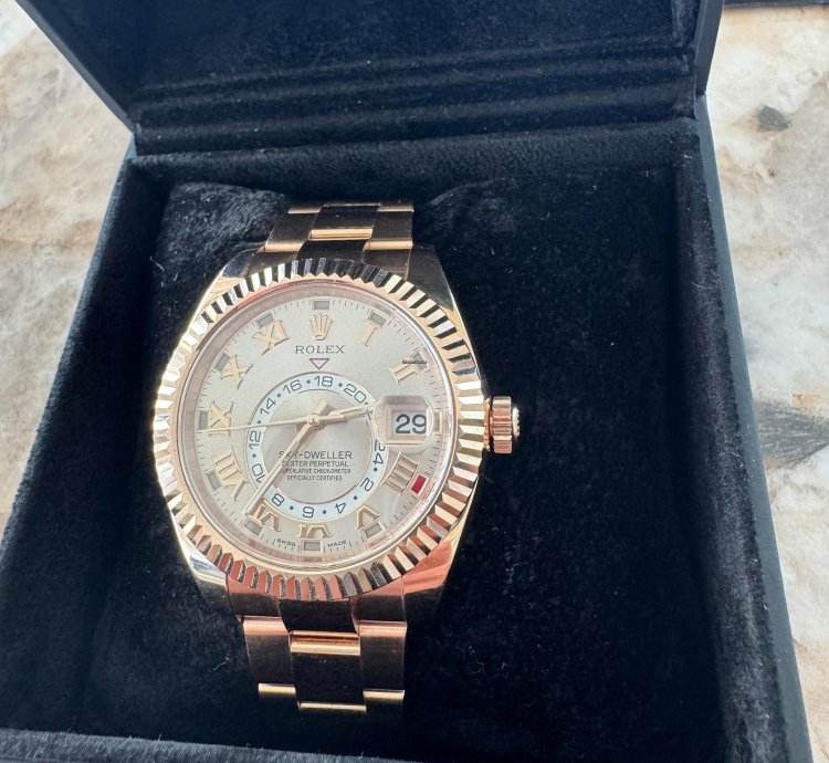 Rolex Sky-dweller Immaculate Condition