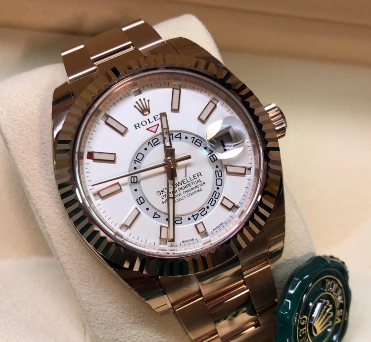 Rolex Sky-dweller In Everose Gold With White Dial - 326935