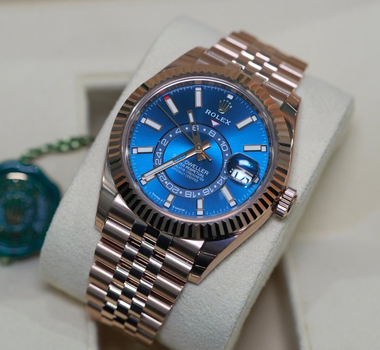 Rolex Sky-dweller In Rose Gold With Blue Dial On Jubilee Bracelet 336935 Full Set