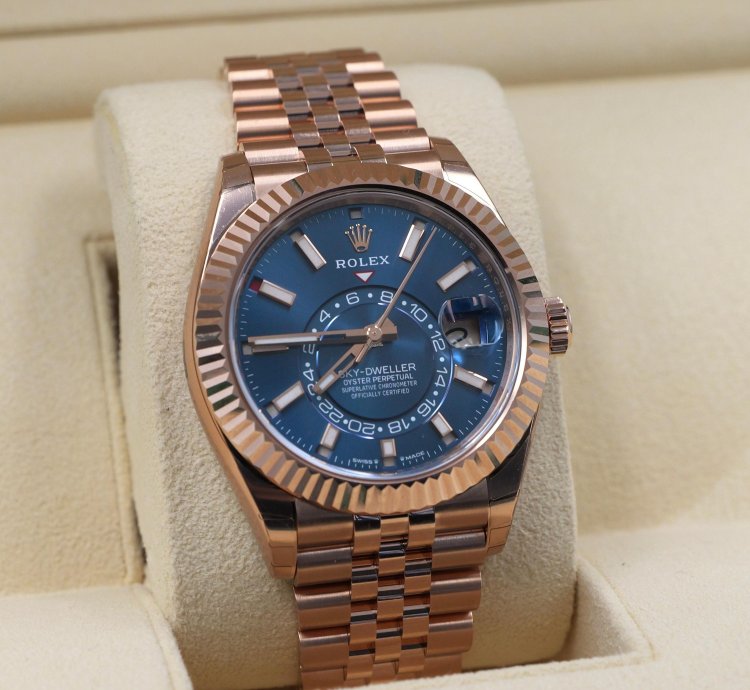 Rolex Sky-dweller In Rose Gold With Blue Dial On Jubilee Bracelet 336935 Full Set