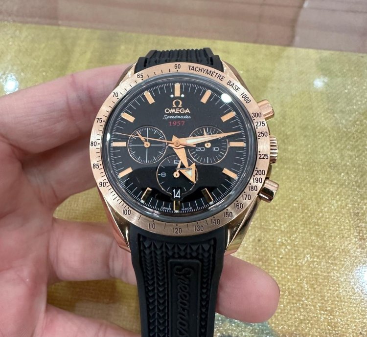 Omega Speedmaster Broad Arrow 321 53 42 50 01 001